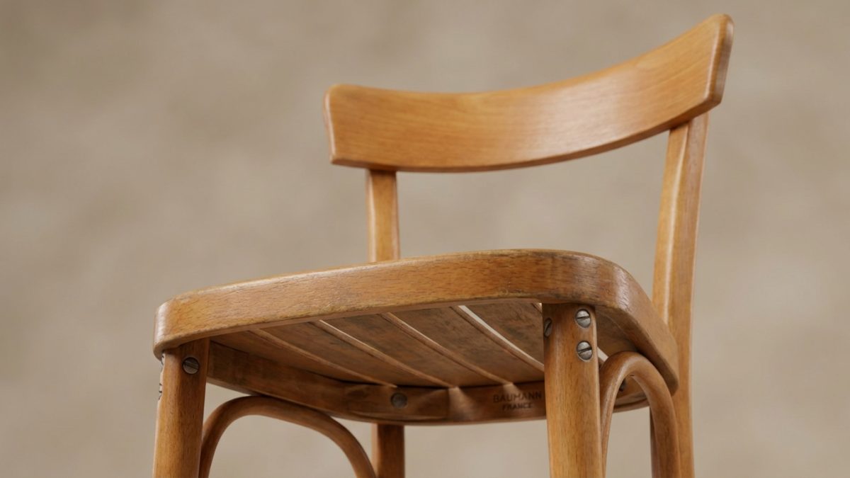 découvrez comment identifier une chaise baumann authentique et éviter les copies grâce à nos conseils pratiques et astuces d'experts.