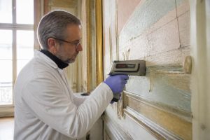 Plomb dans les peintures pré-1949 : le protocole XRF que j&rsquo;ai imposé sur 2 chantiers parisiens