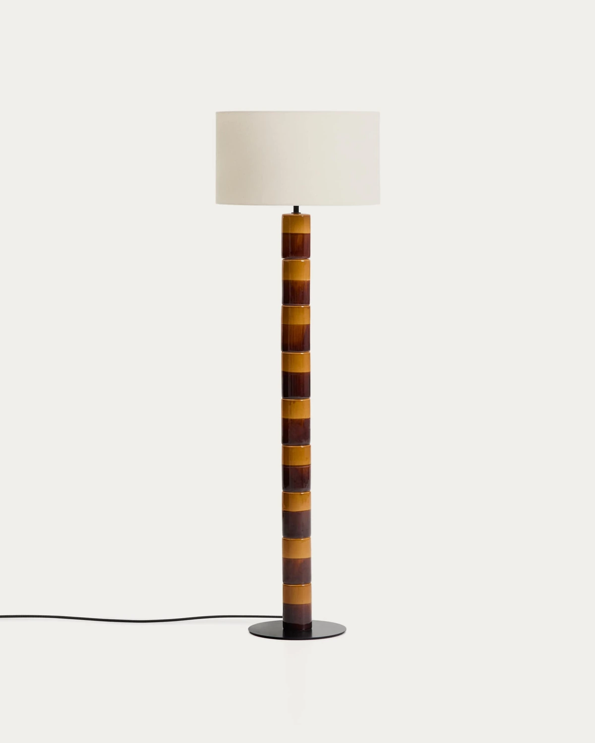 Lampadaire Mavran avec pied en céramique marron et moutarde